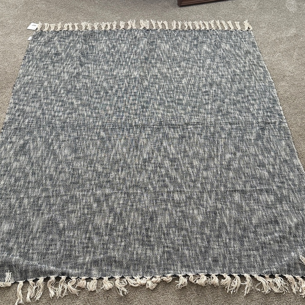 Sevan lifestyle relaxed black/cream  fringe Woven Throw Blanket size 50x60
